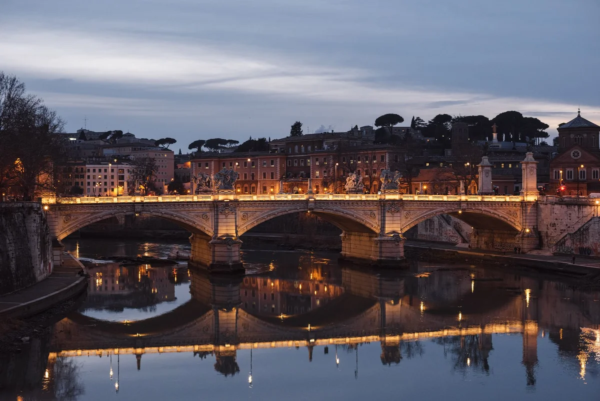 Tiber Island view 1