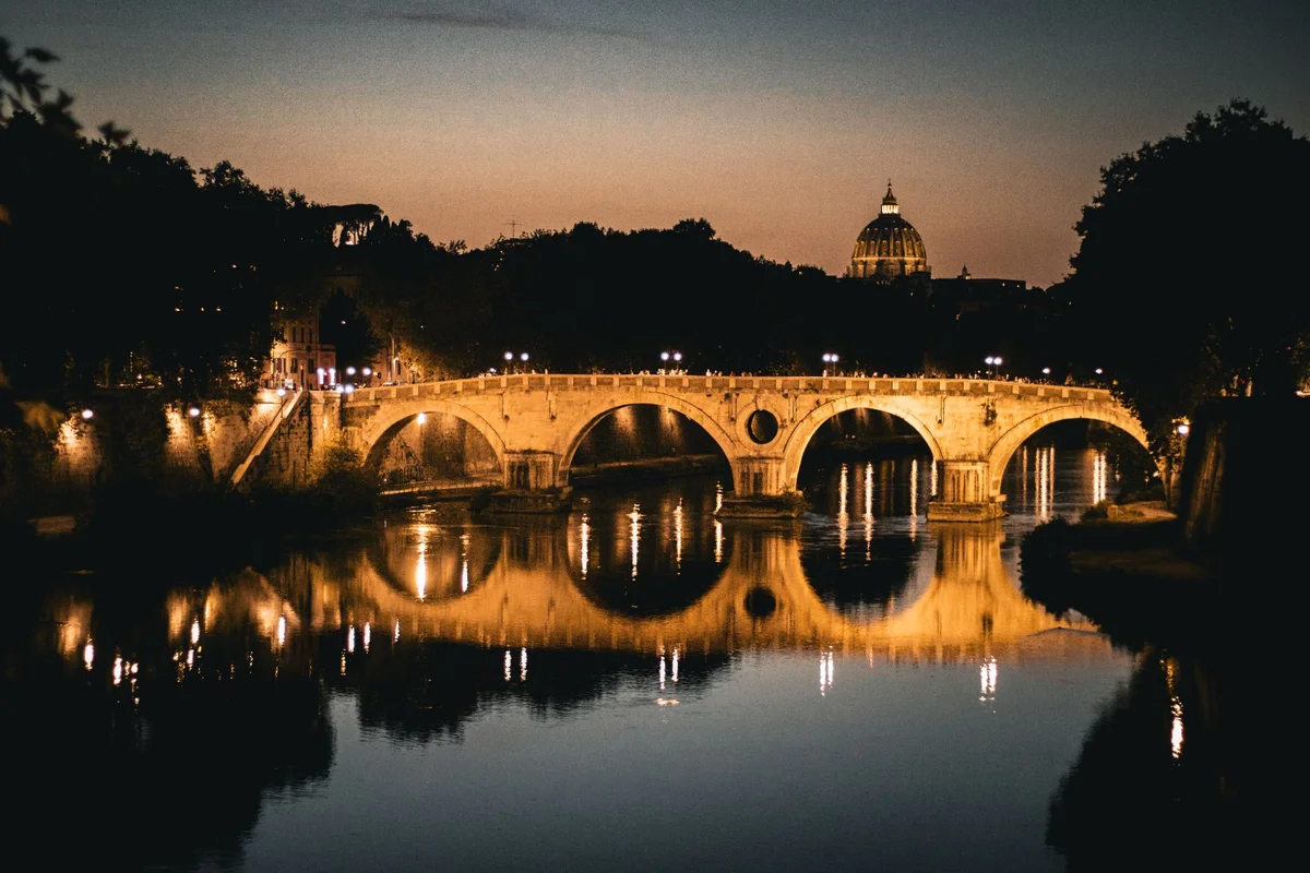Tiber Island view 2