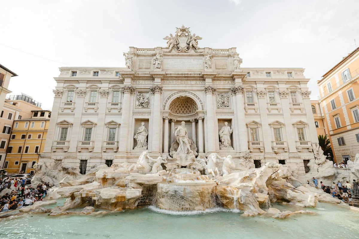 Trevi Fountain view 1