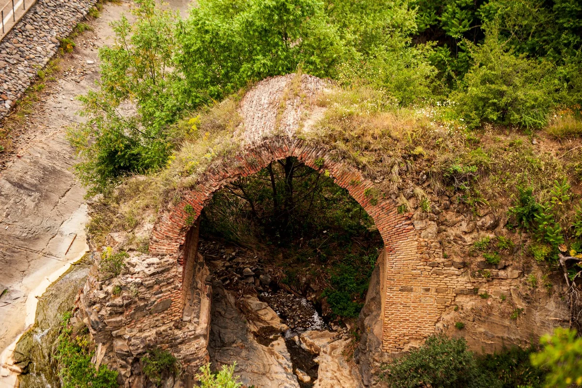 Valle delle Ferriere feature