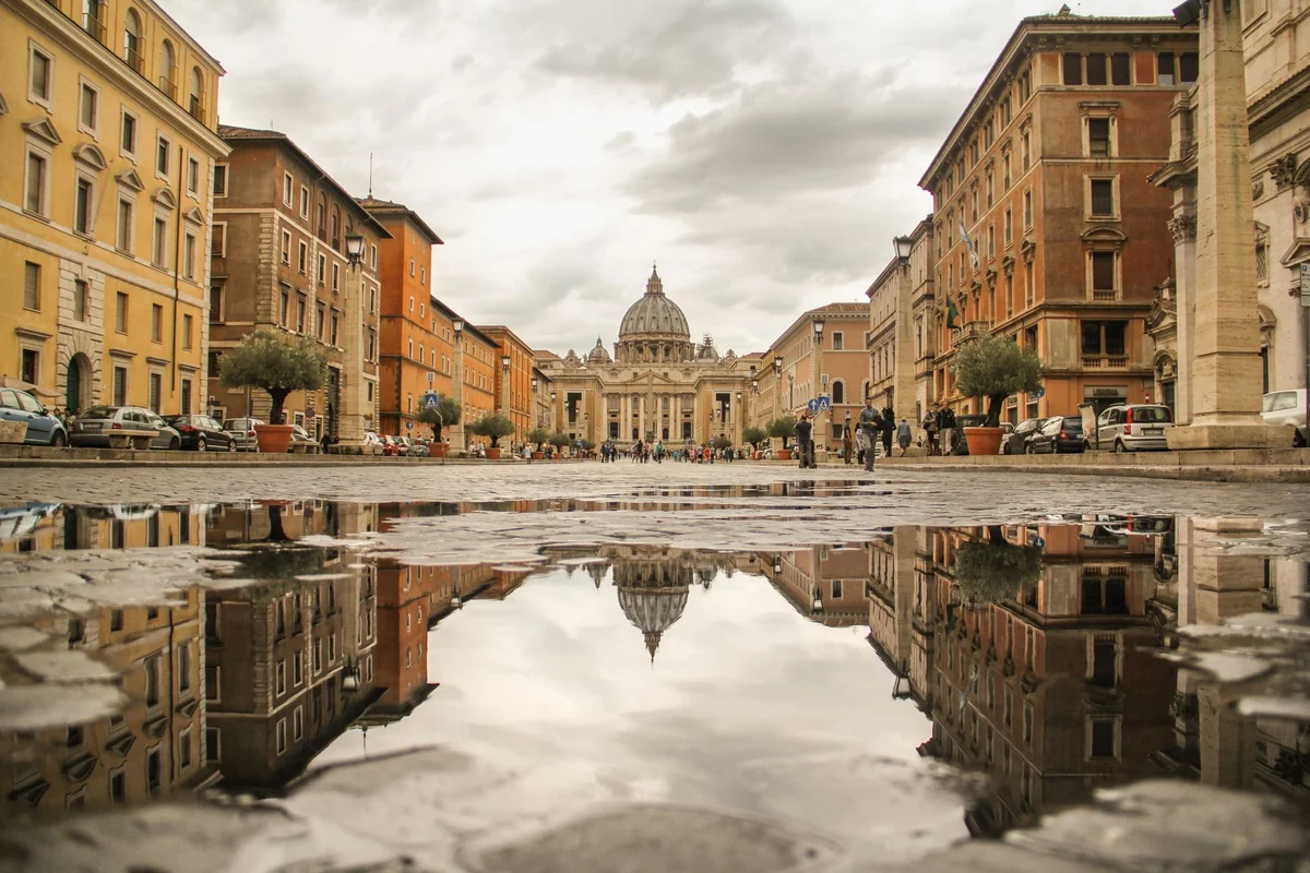 Via Cristoforo Colombo feature