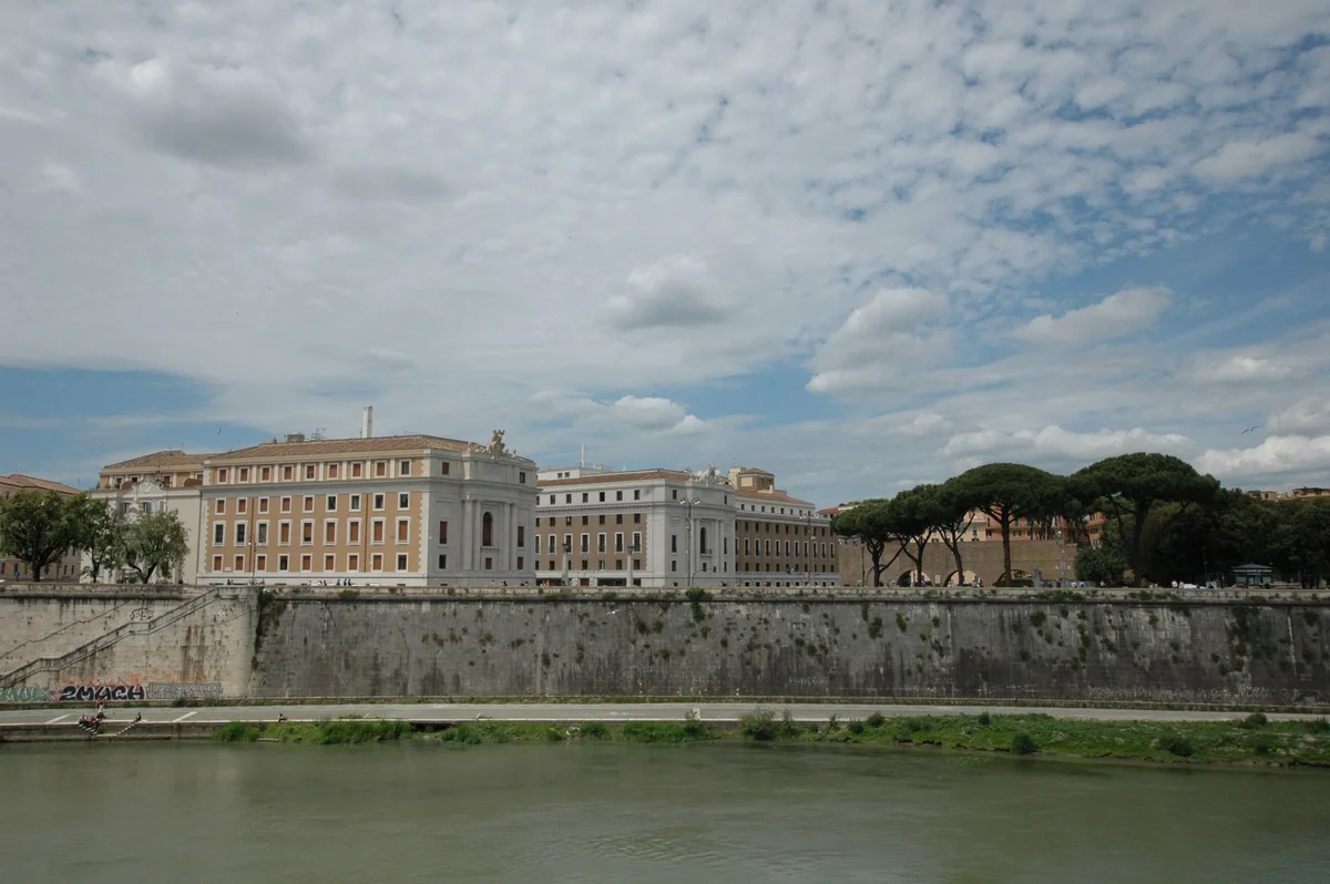 Villa Farnesina view 2