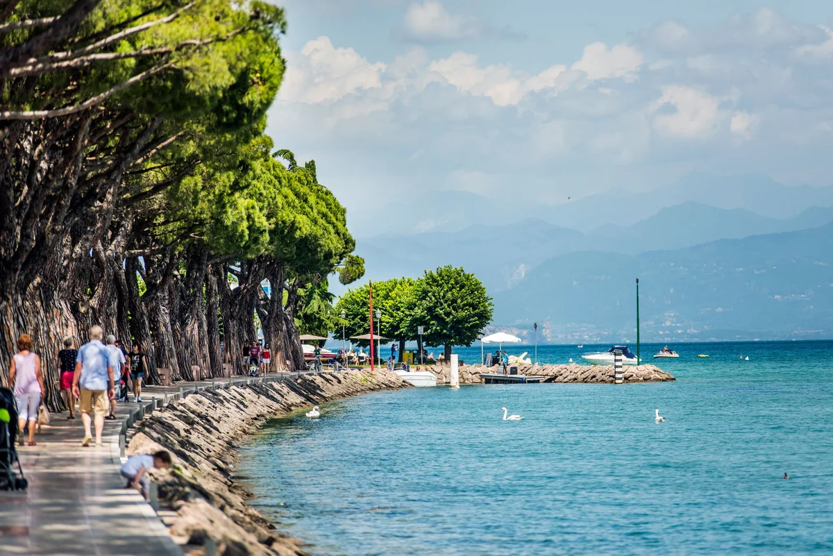 Villa Olmo view 2