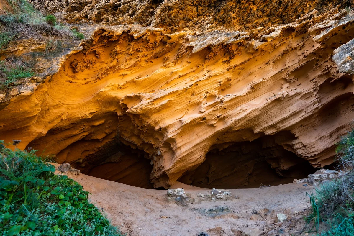 Gutmanis Cave feature