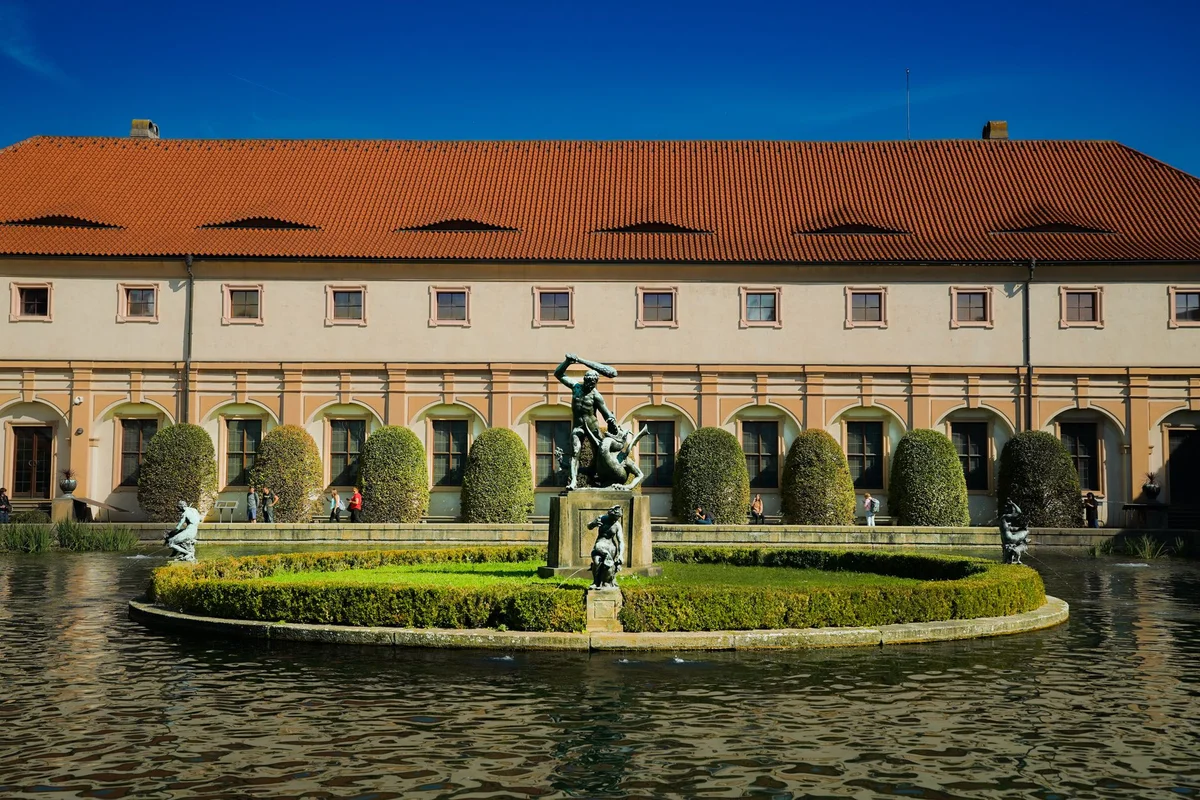 Zuzeum Art Museum feature