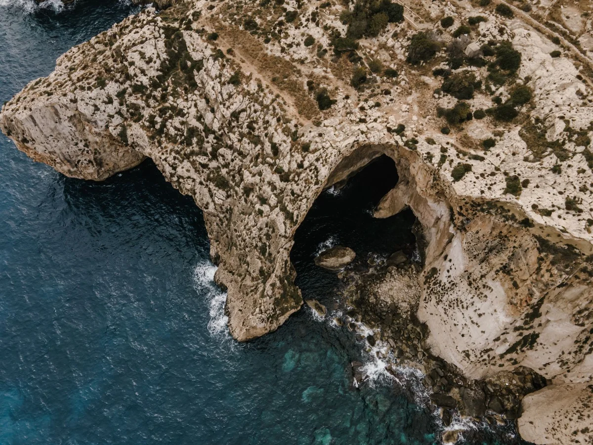 Blue Grotto feature