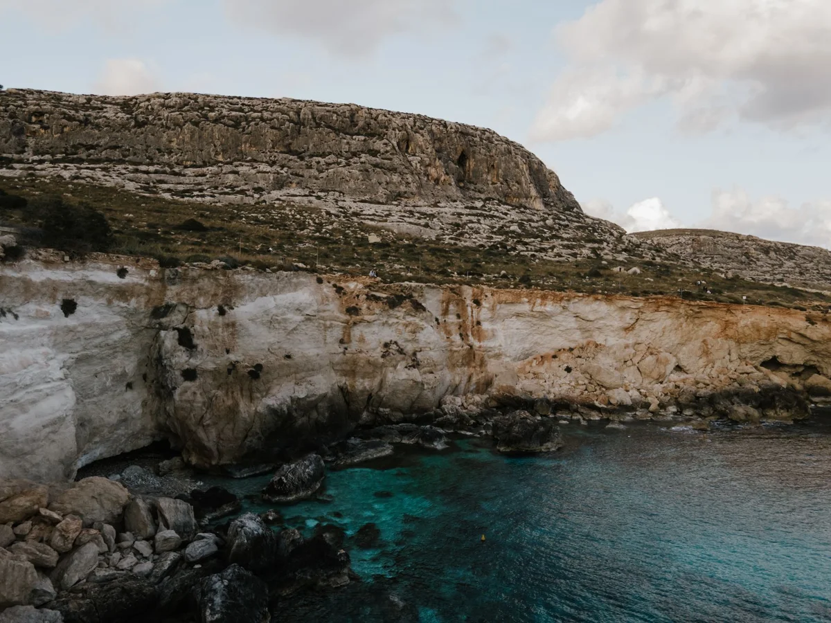 Għar Lapsi feature
