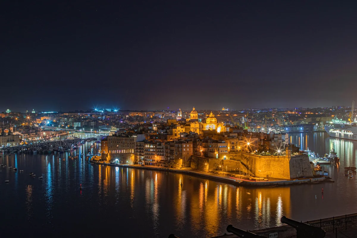 Grand Harbour view 2