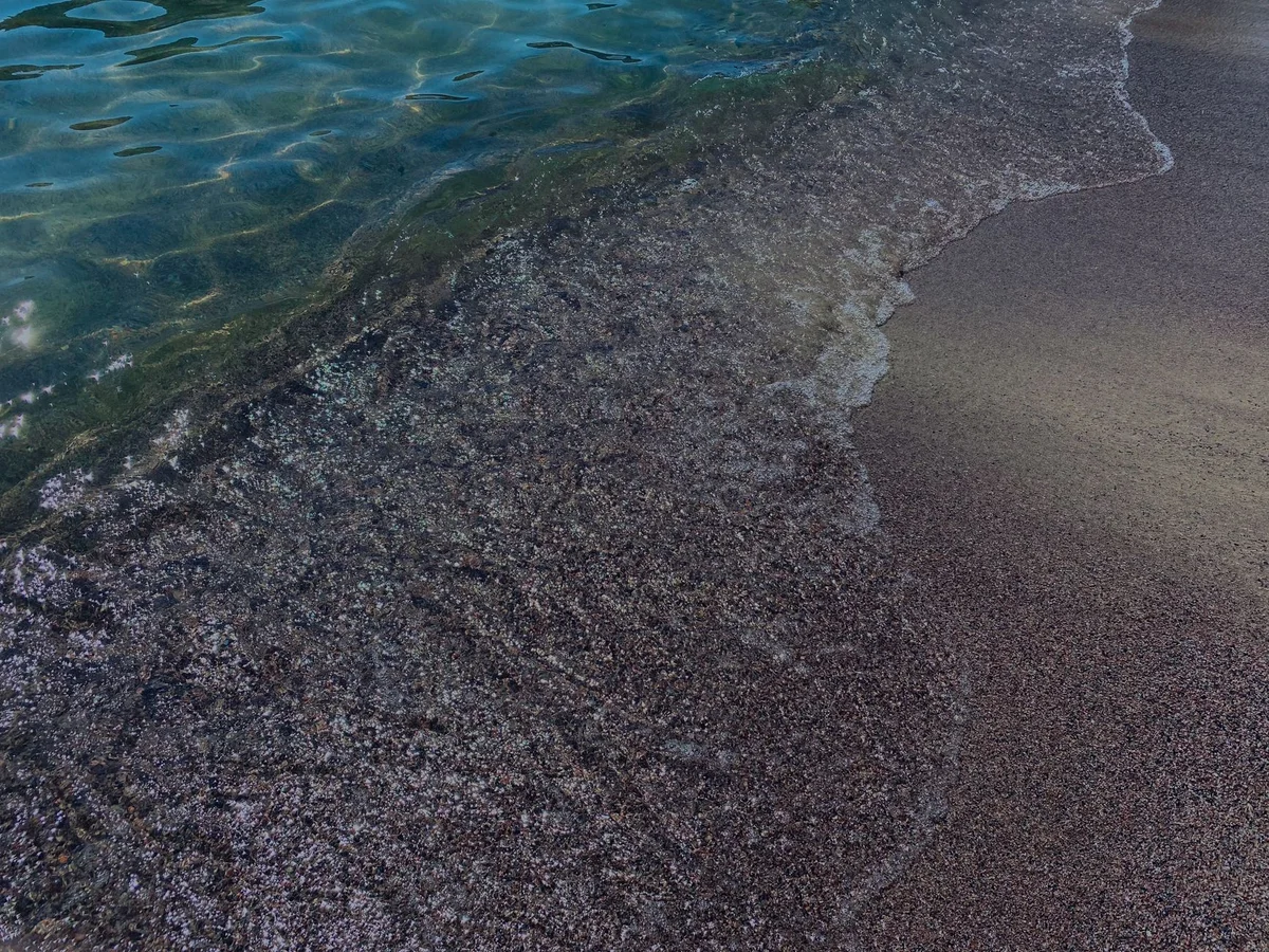 Ramla Bay feature