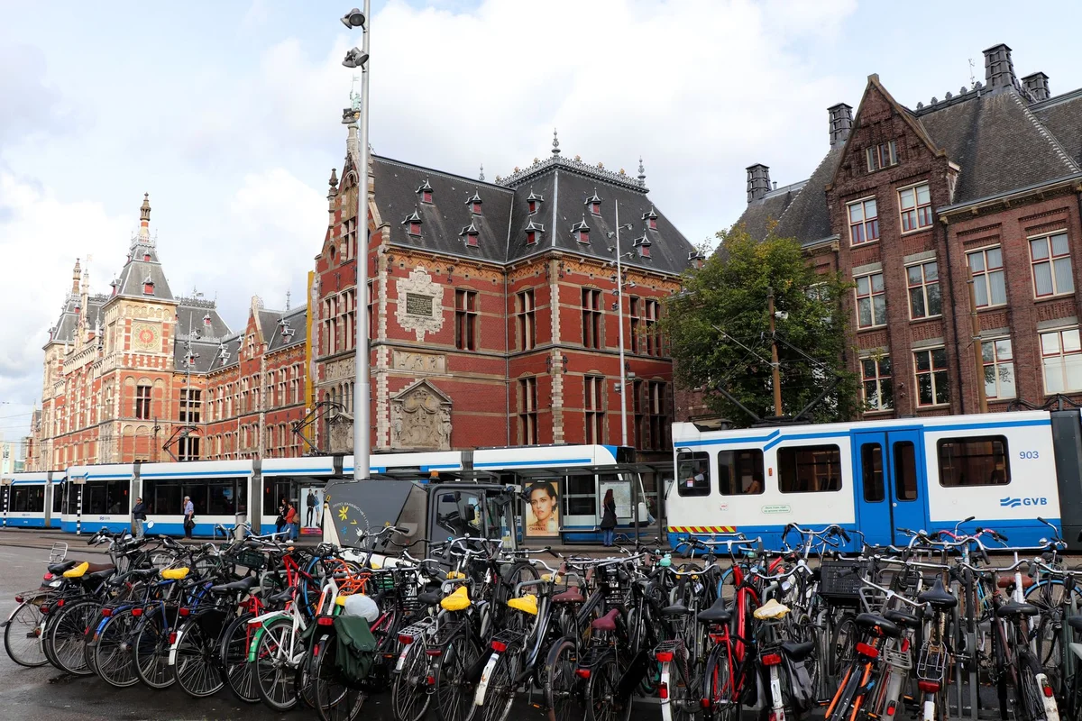 Amsterdam Centraal view 2