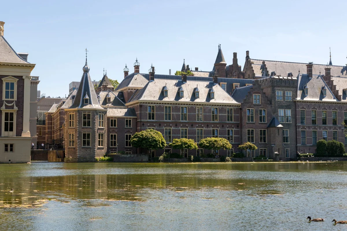 Binnenhof feature