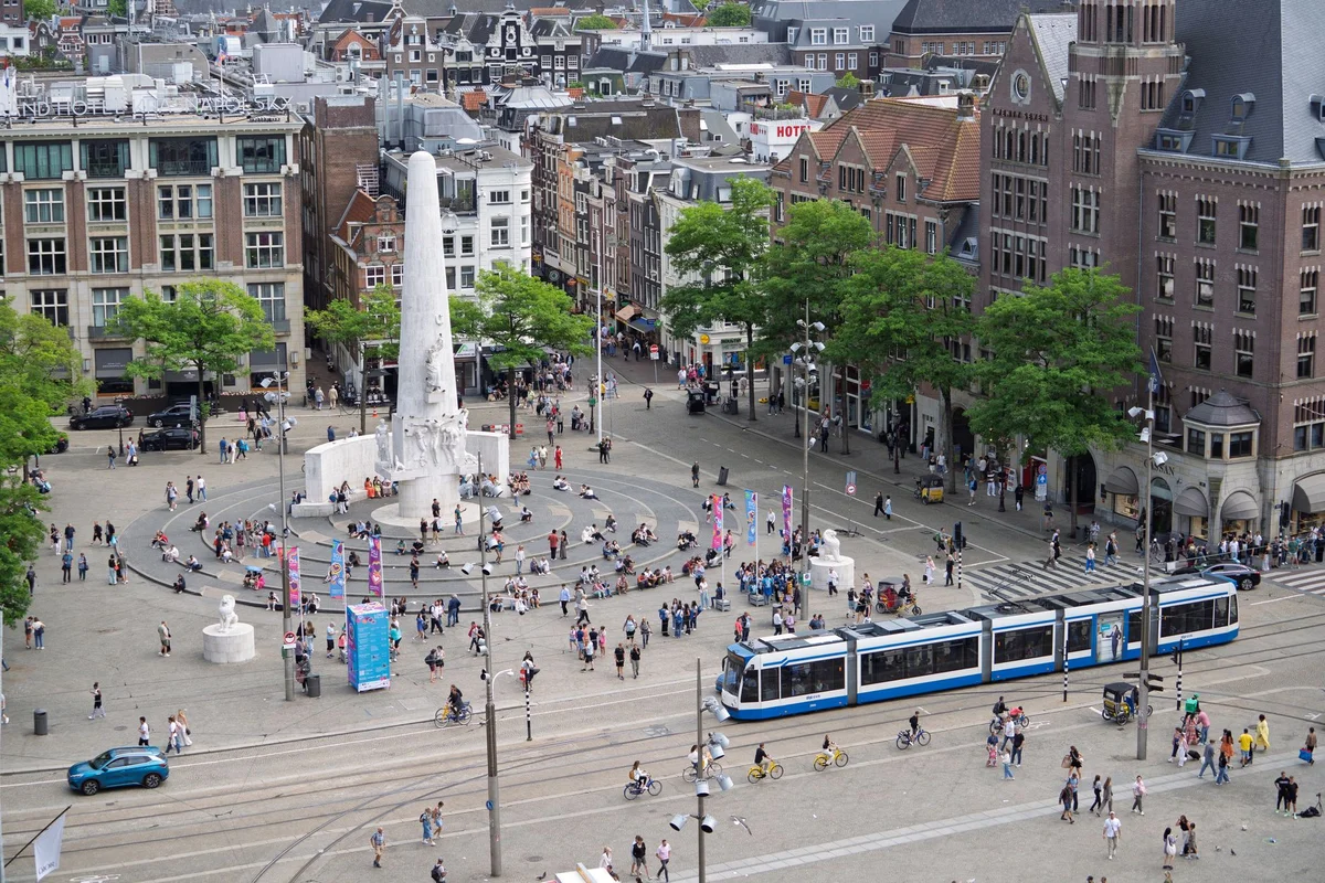 Dam Square view 1