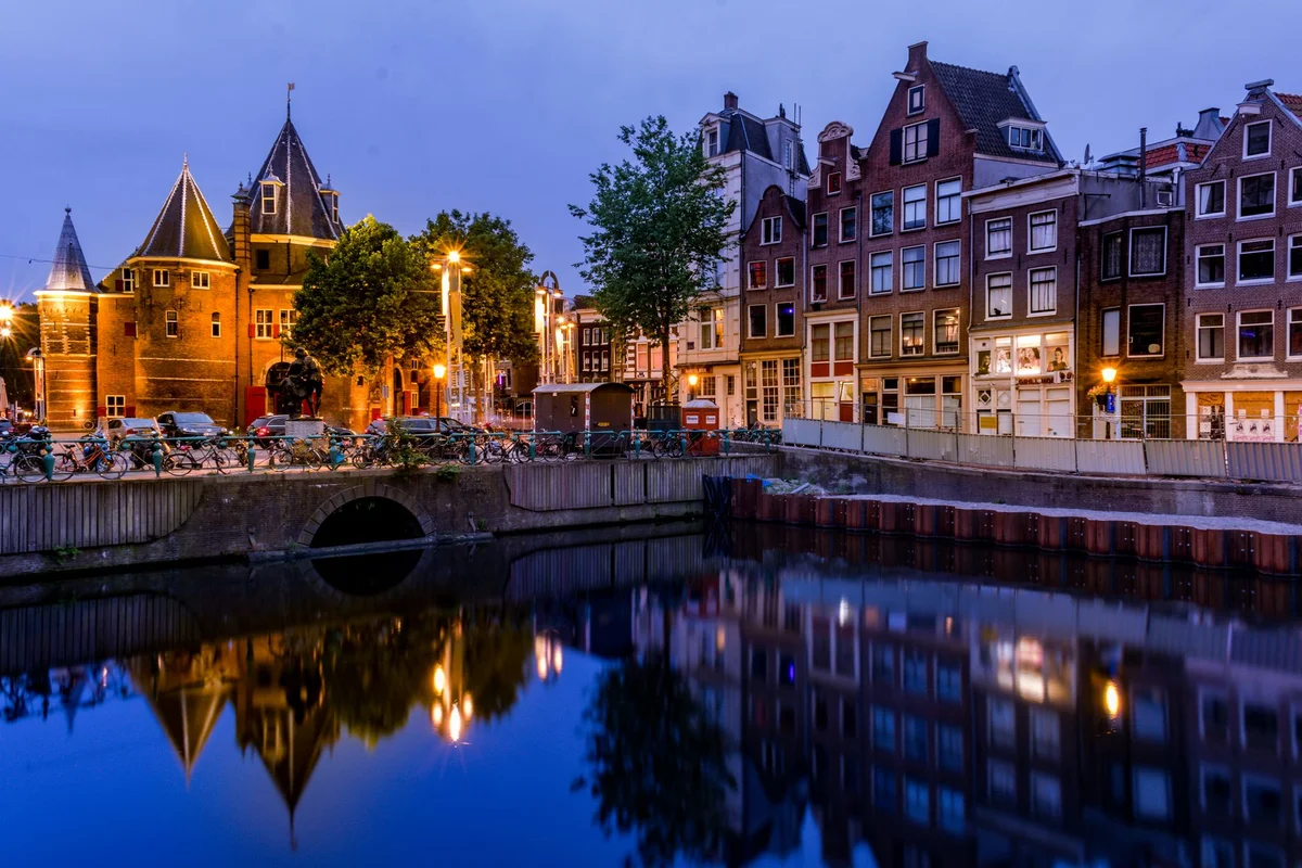 Prinsengracht Canal view 2