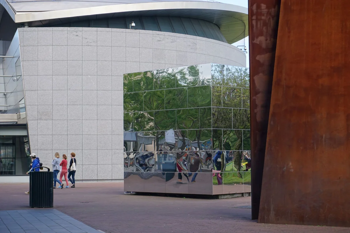Stedelijk Museum Amsterdam feature
