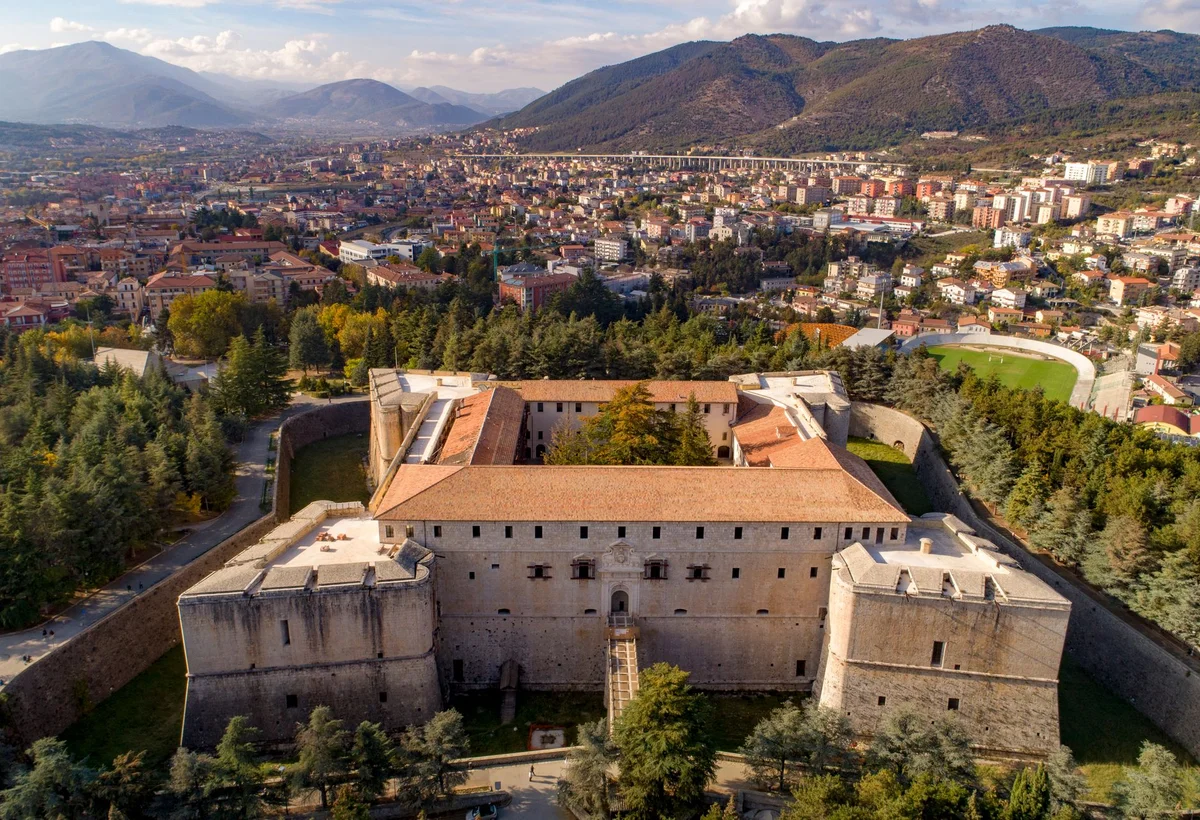 Tetovo Fortress feature