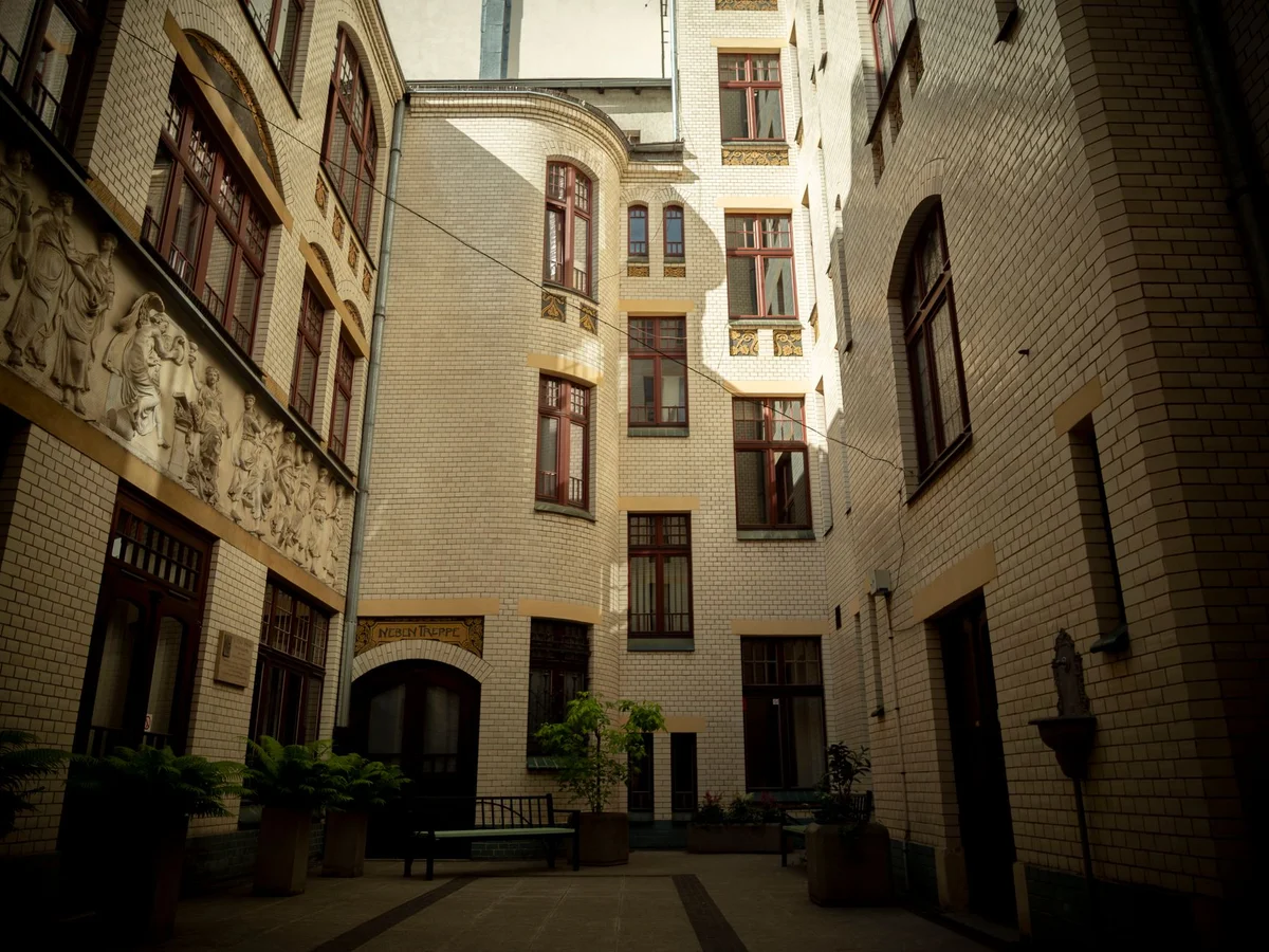 Remuh Synagogue view 1