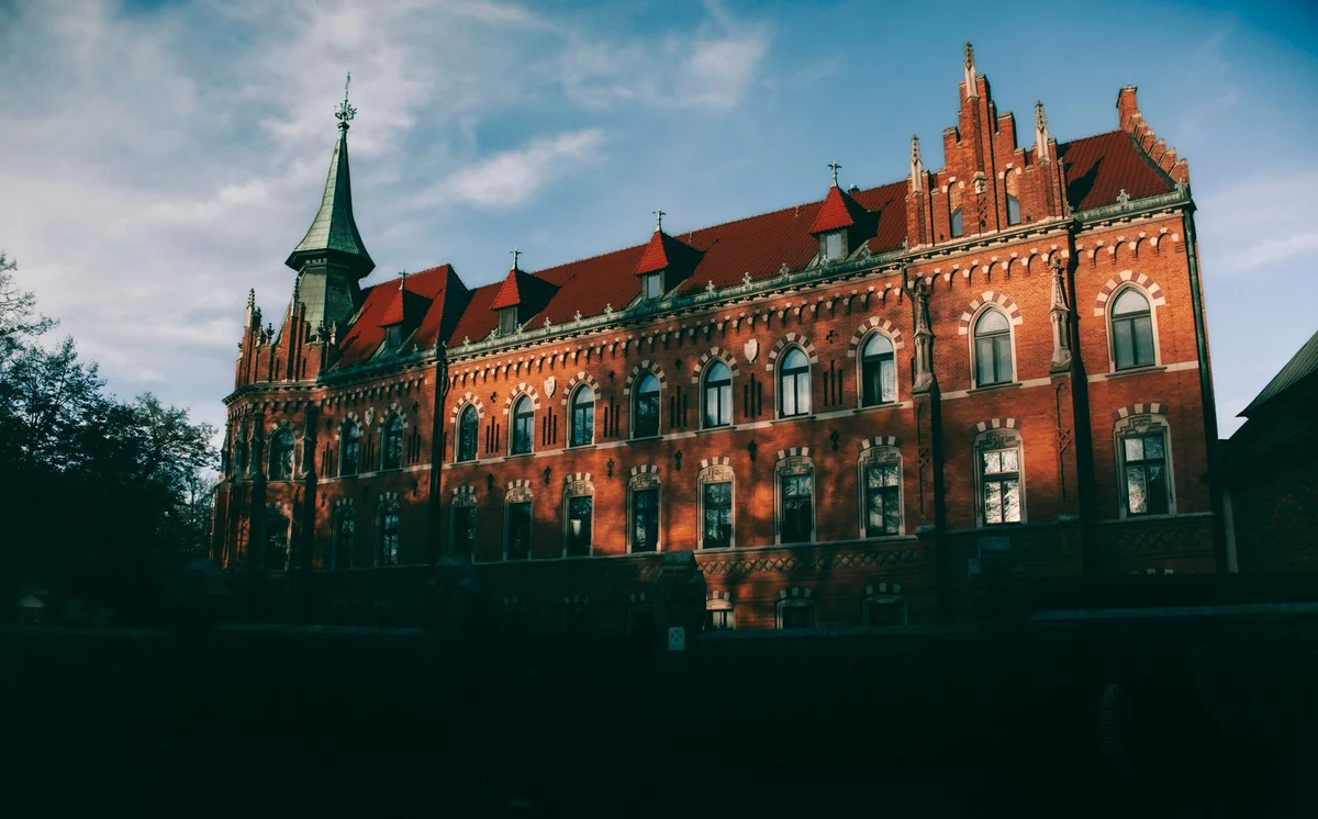 Schindlers Factory Krakow feature