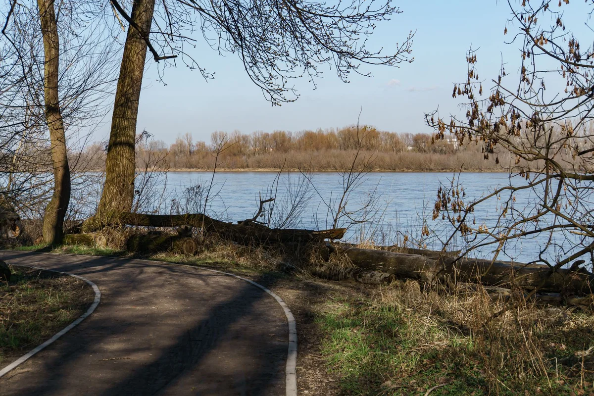 Vistula Boulevards view 2