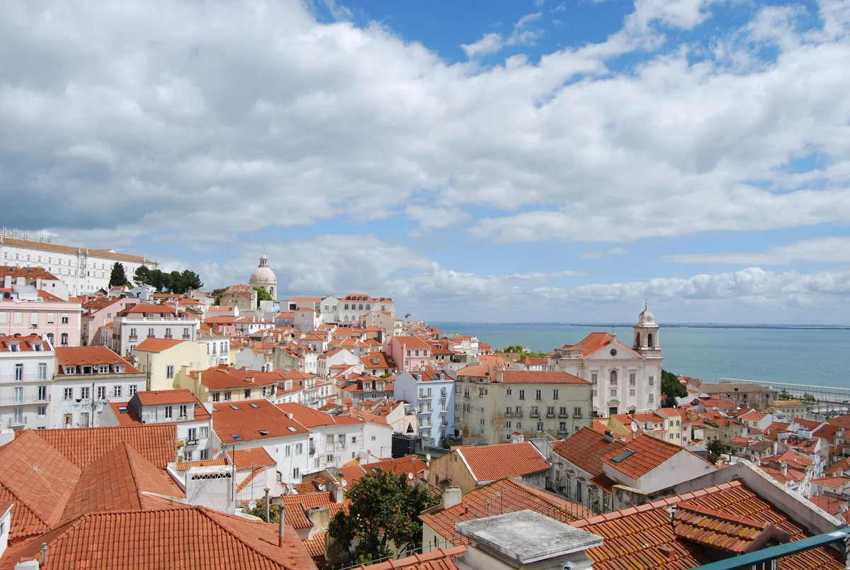 Alfama feature