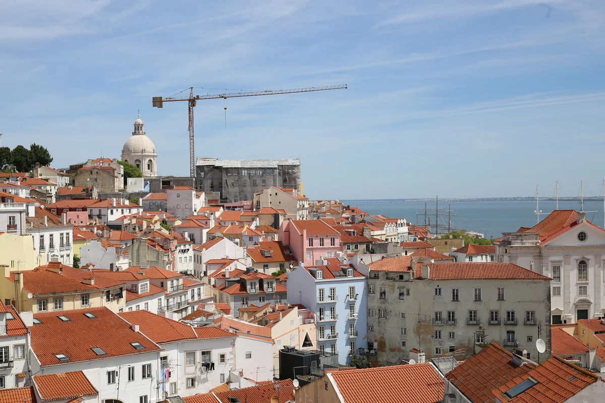 Feira Da Ladra view 2