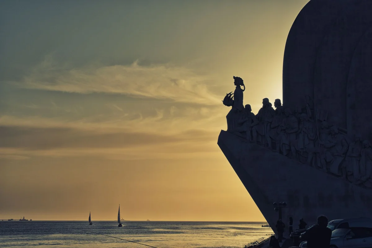 Monument To The Discoveries feature
