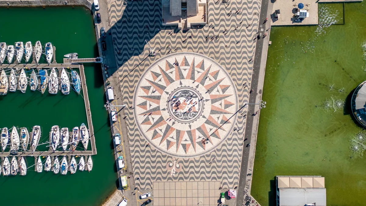 Monument To The Discoveries view 2