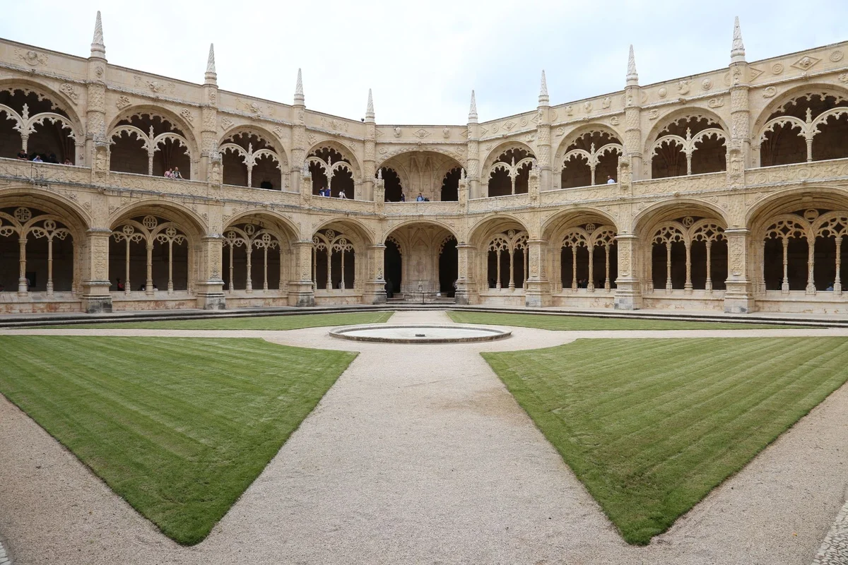 Jerónimos Monastery view 1
