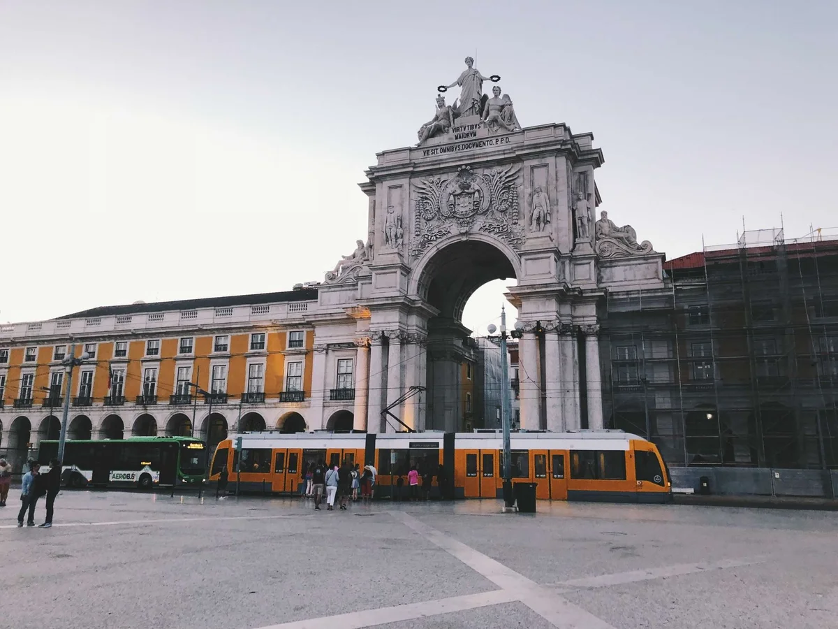 Rua Augusta Arch view 2