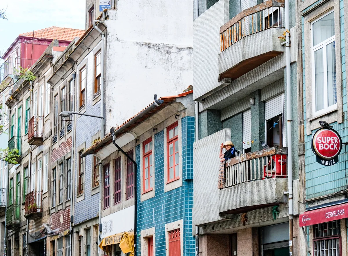 Rua das Flores feature