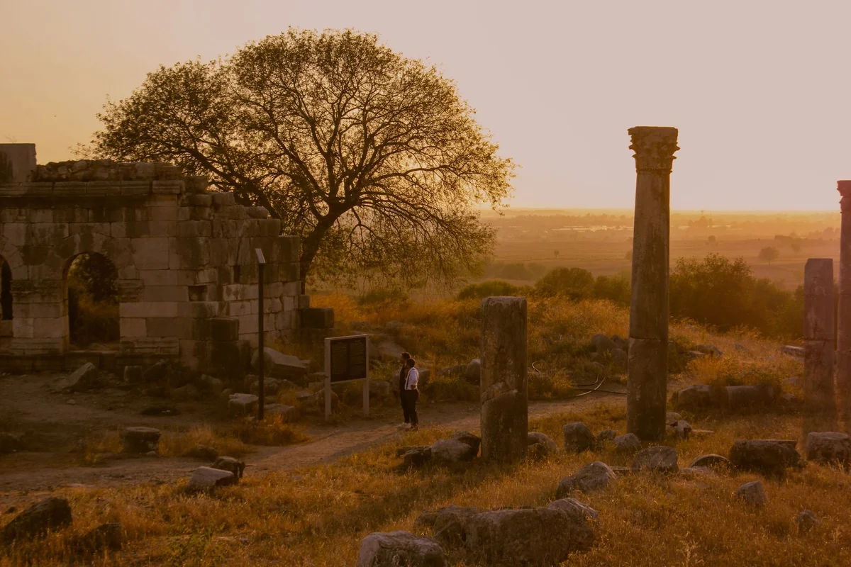 Roman Temple of Évora view 2