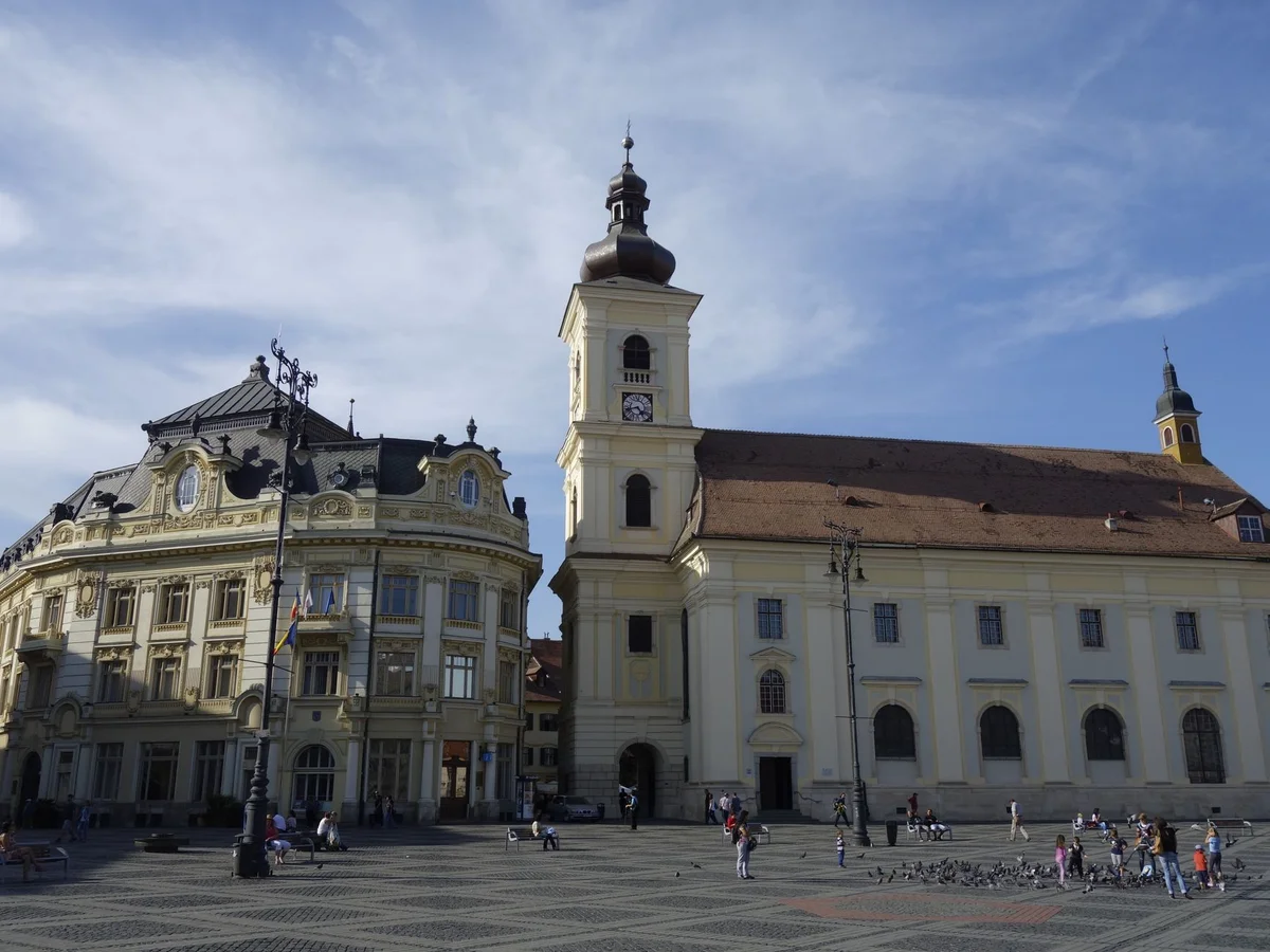 Large Square feature