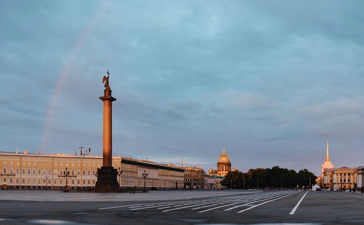Palace Square view 1
