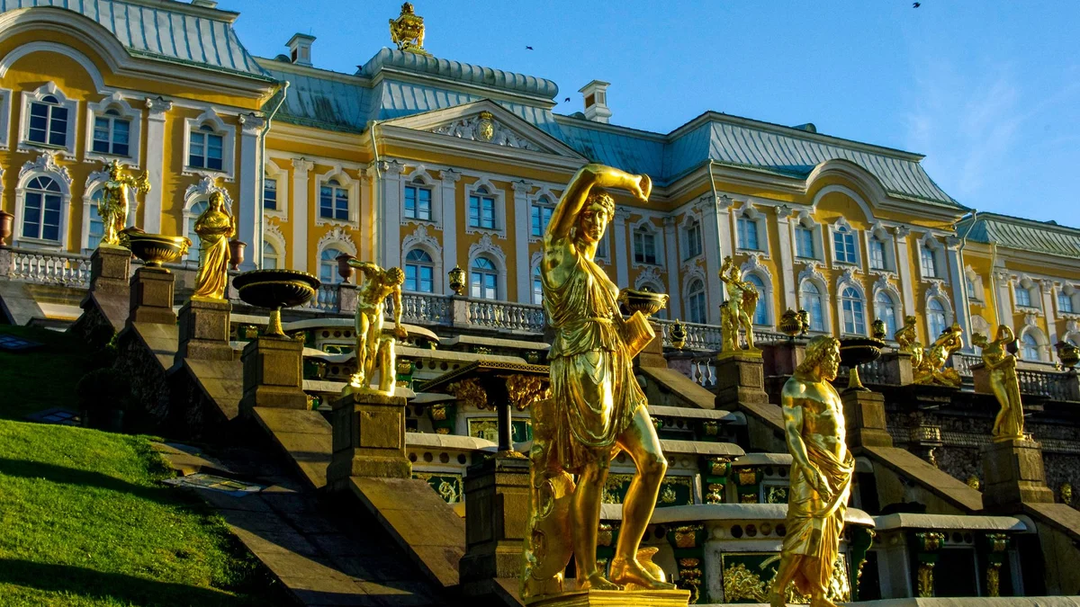 Peterhof Palace view 2