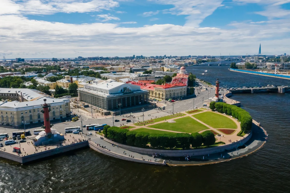 Vasilyevsky Island view 1