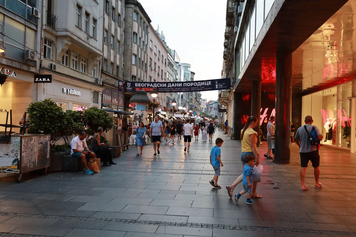 Bajloni Market feature