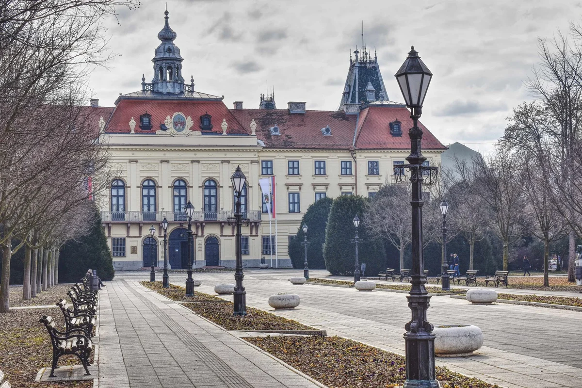 Sremski Karlovci feature