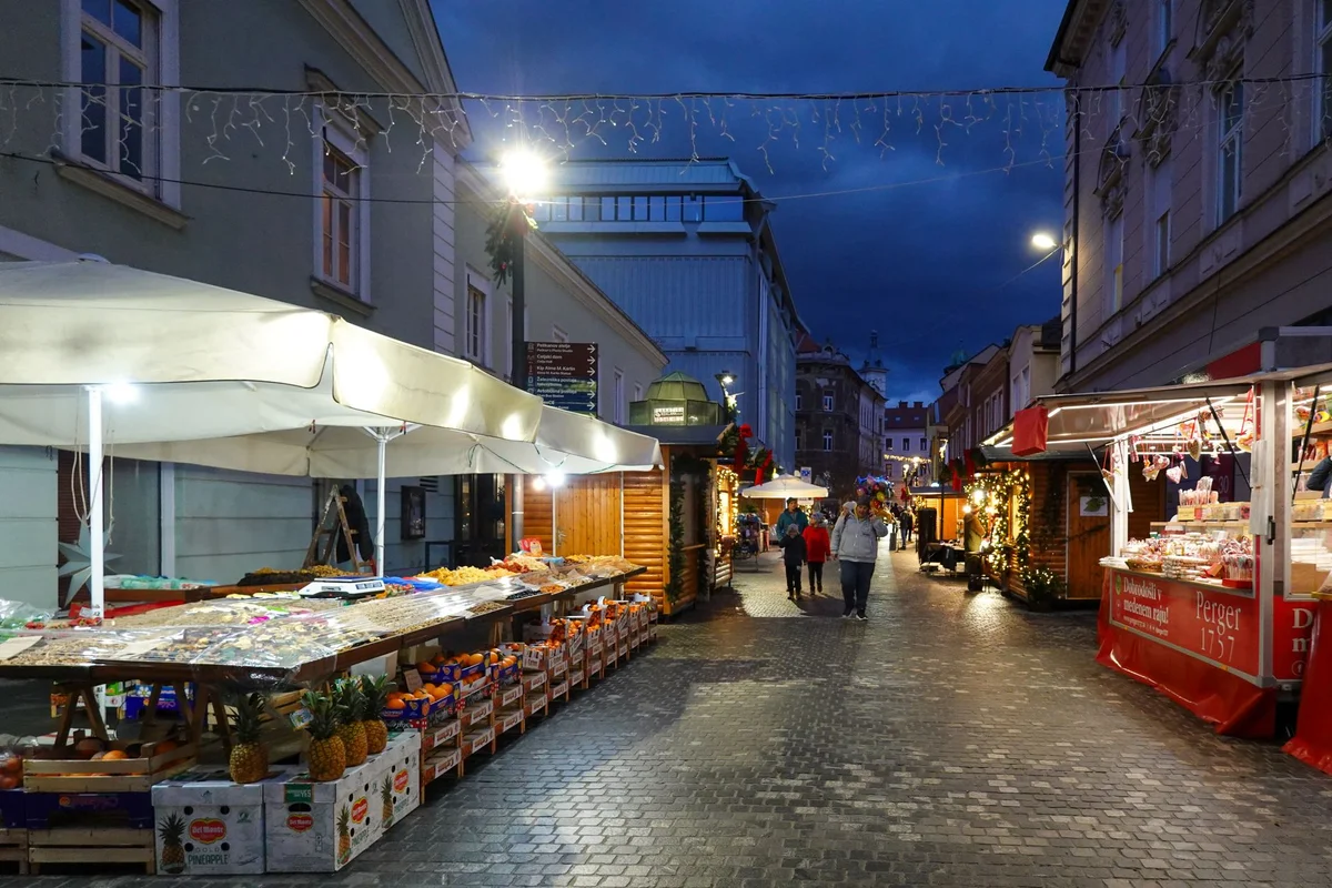 Zemun Market feature