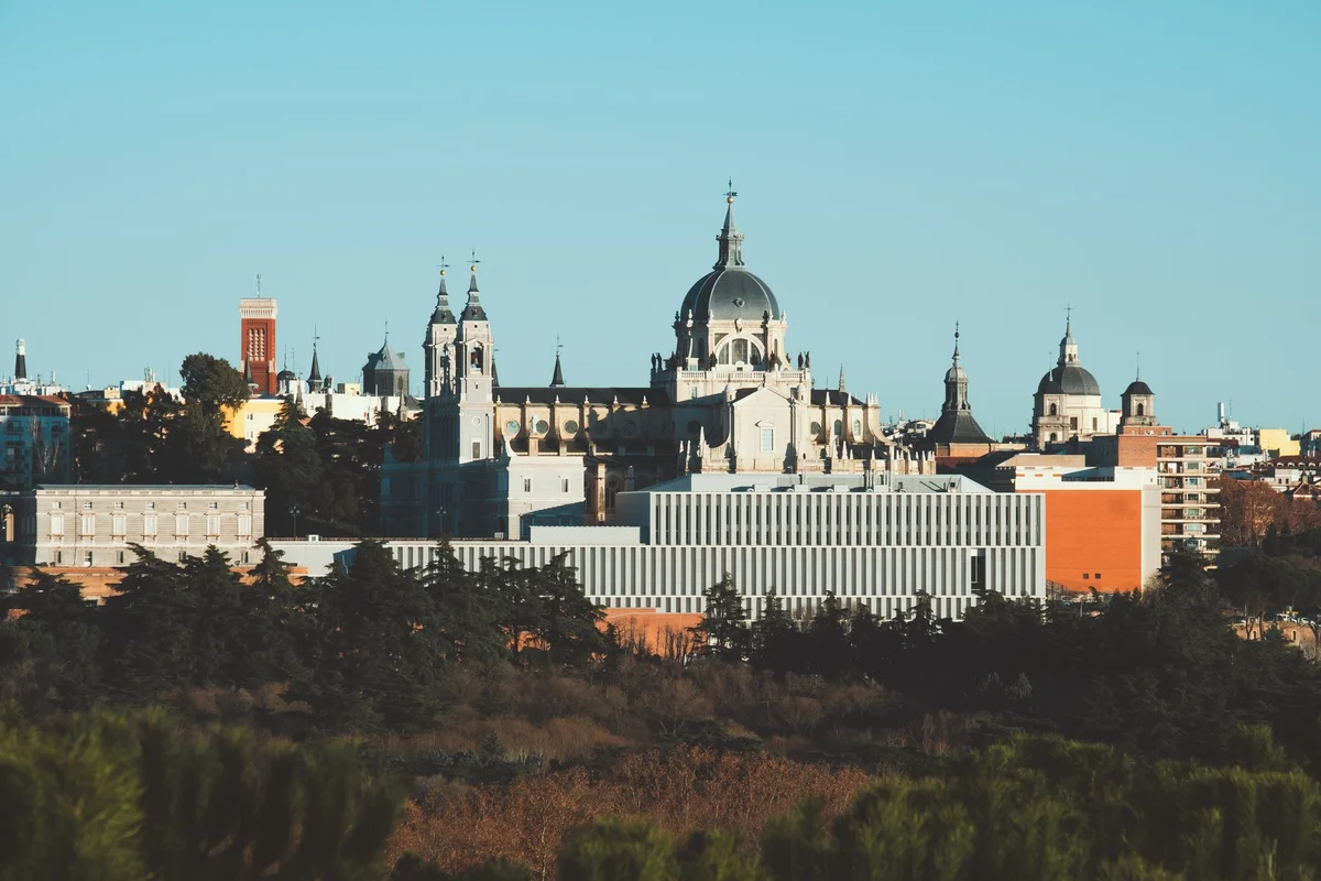 Almudena Cathedral feature