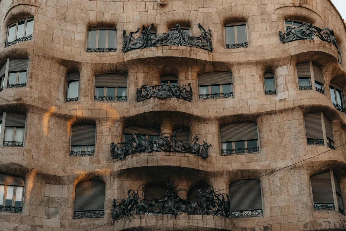Casa Milà view 2