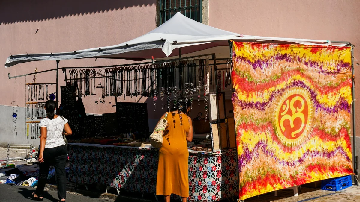 El Rastro Market view 2