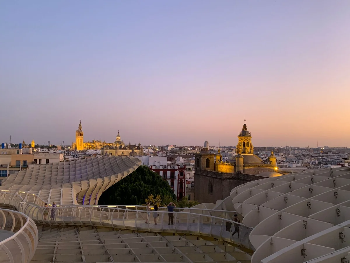 Giralda feature