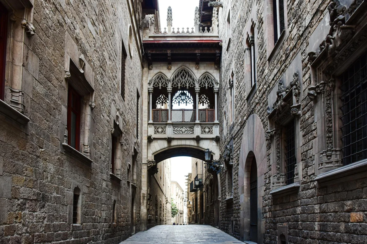 Gothic Quarter feature