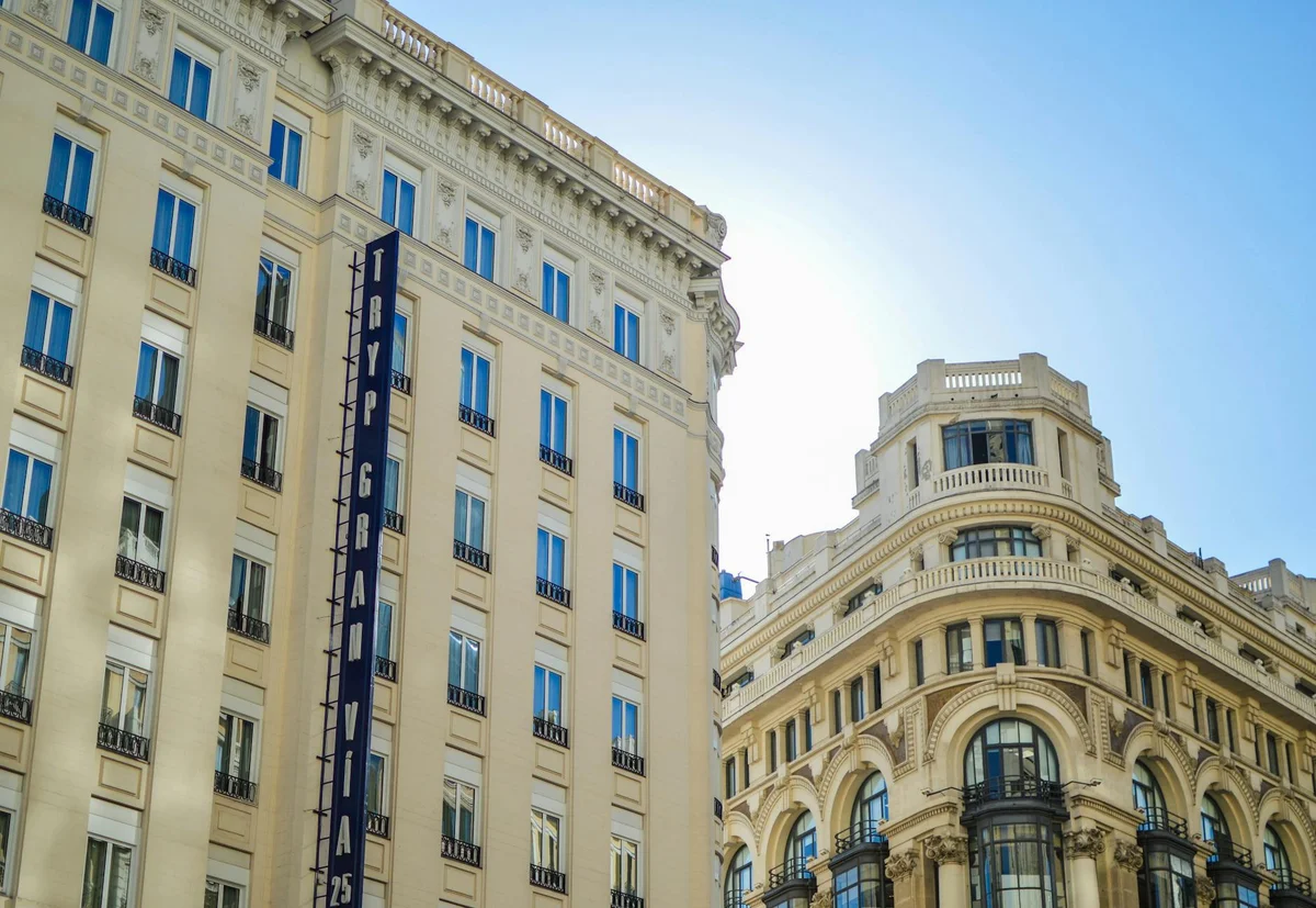 Gran Via feature