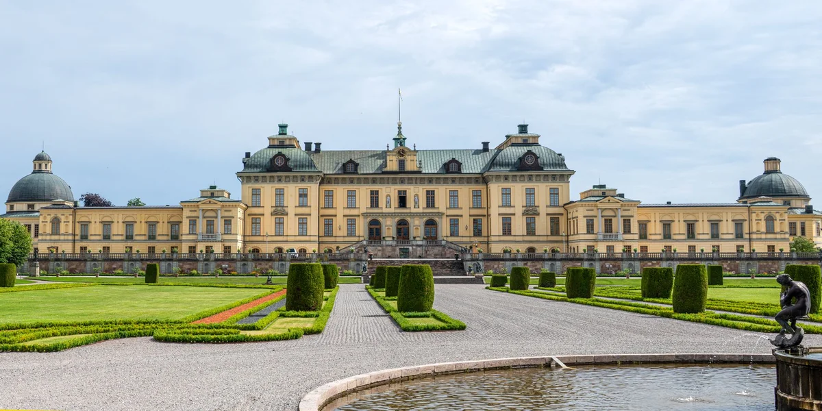Drottningholm Palace Gardens feature