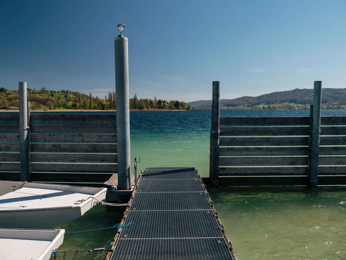 Bönigen Lakefront view 2
