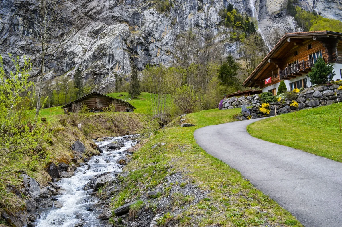 Gimmelwald Village Trails view 2