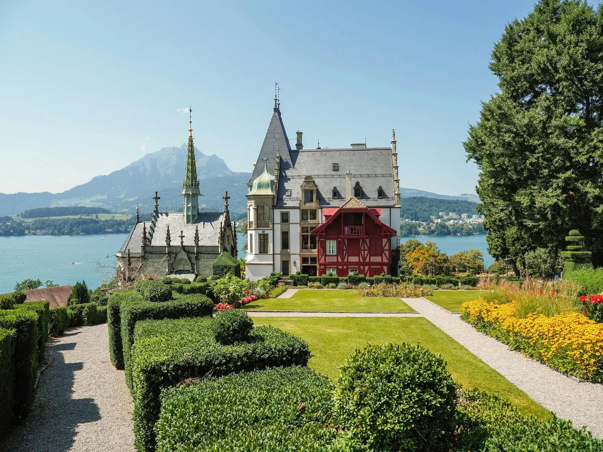 Glacier Garden Lucerne feature