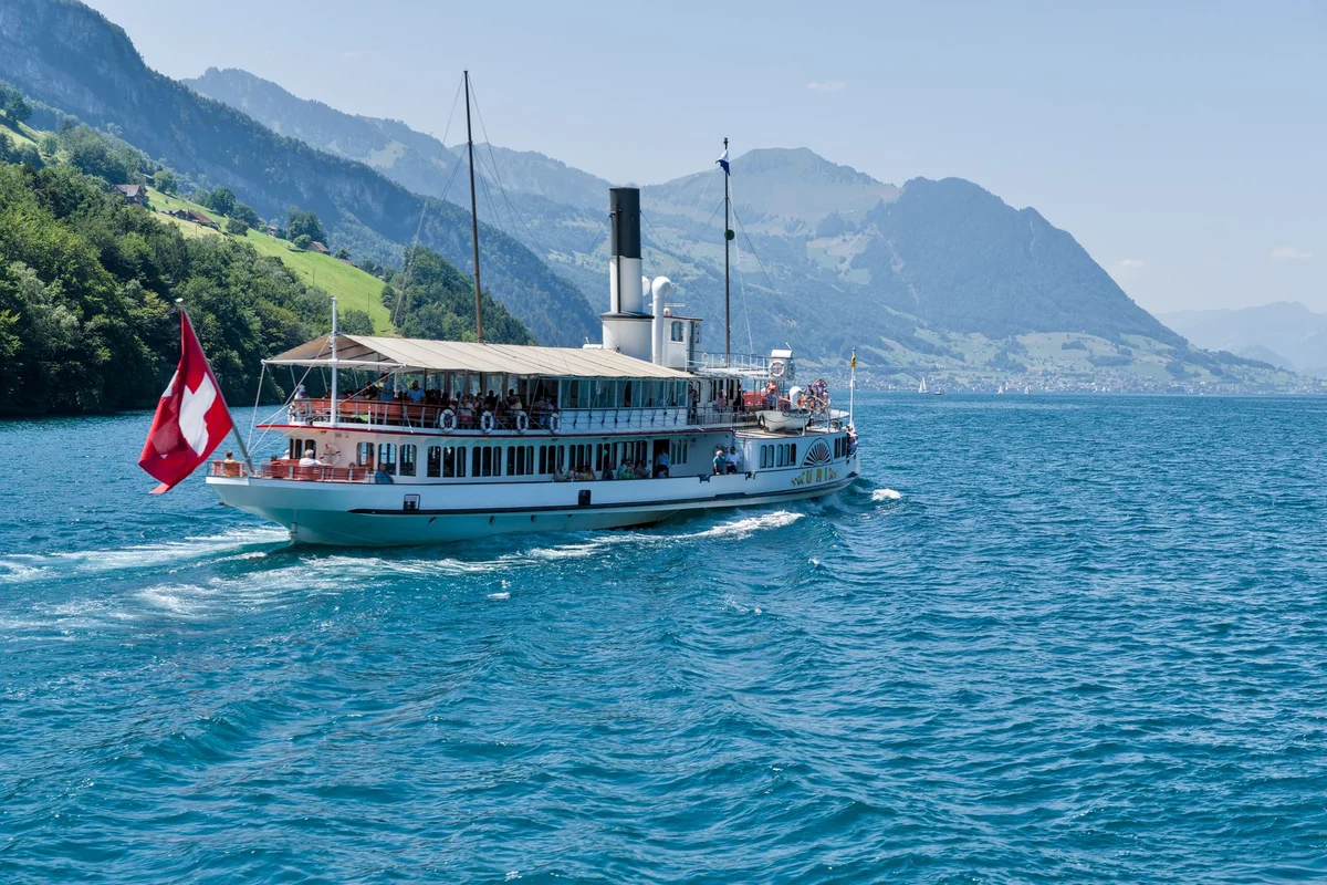 Lake Lucerne Cruise feature
