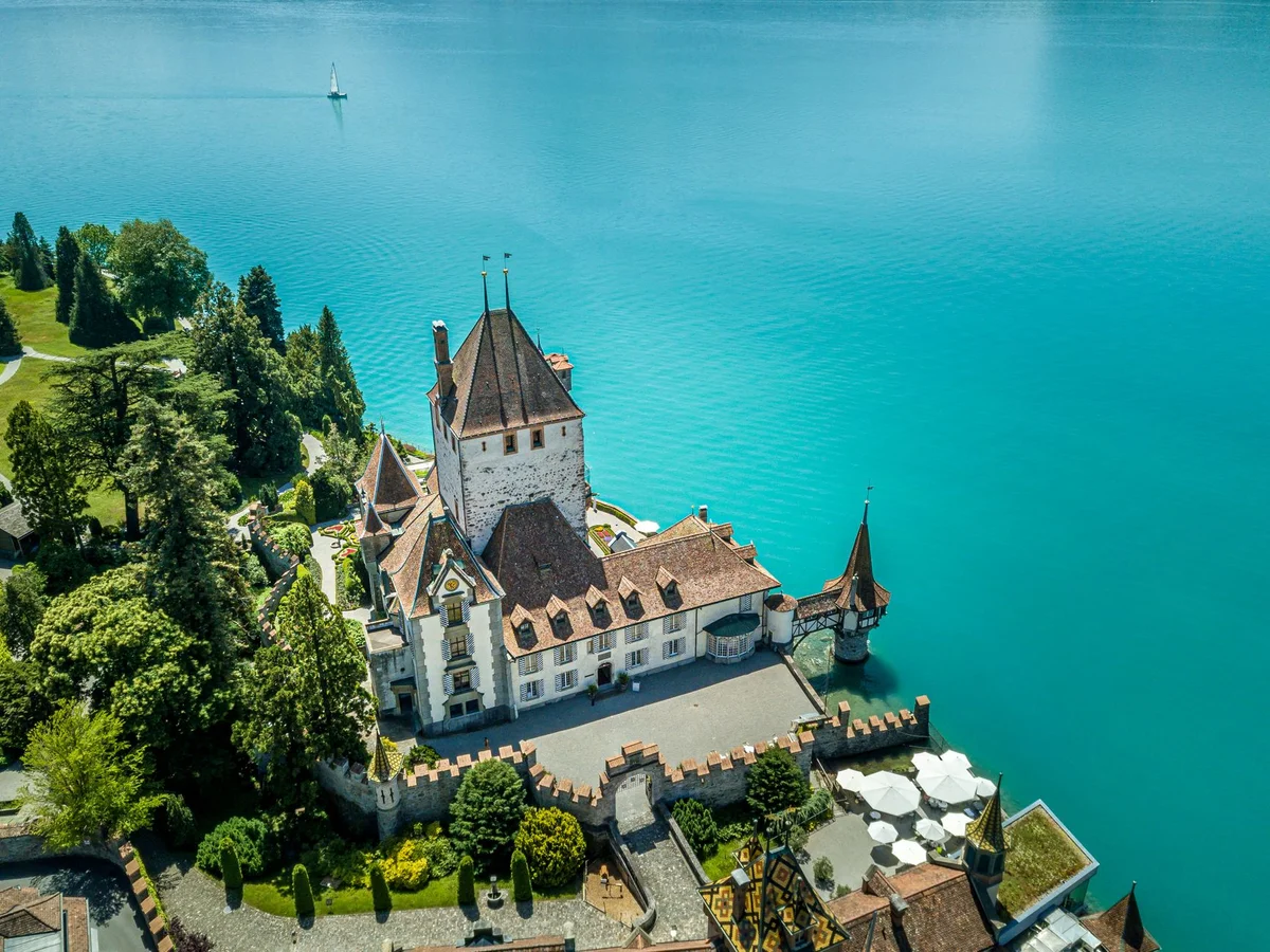 Lake Thun feature