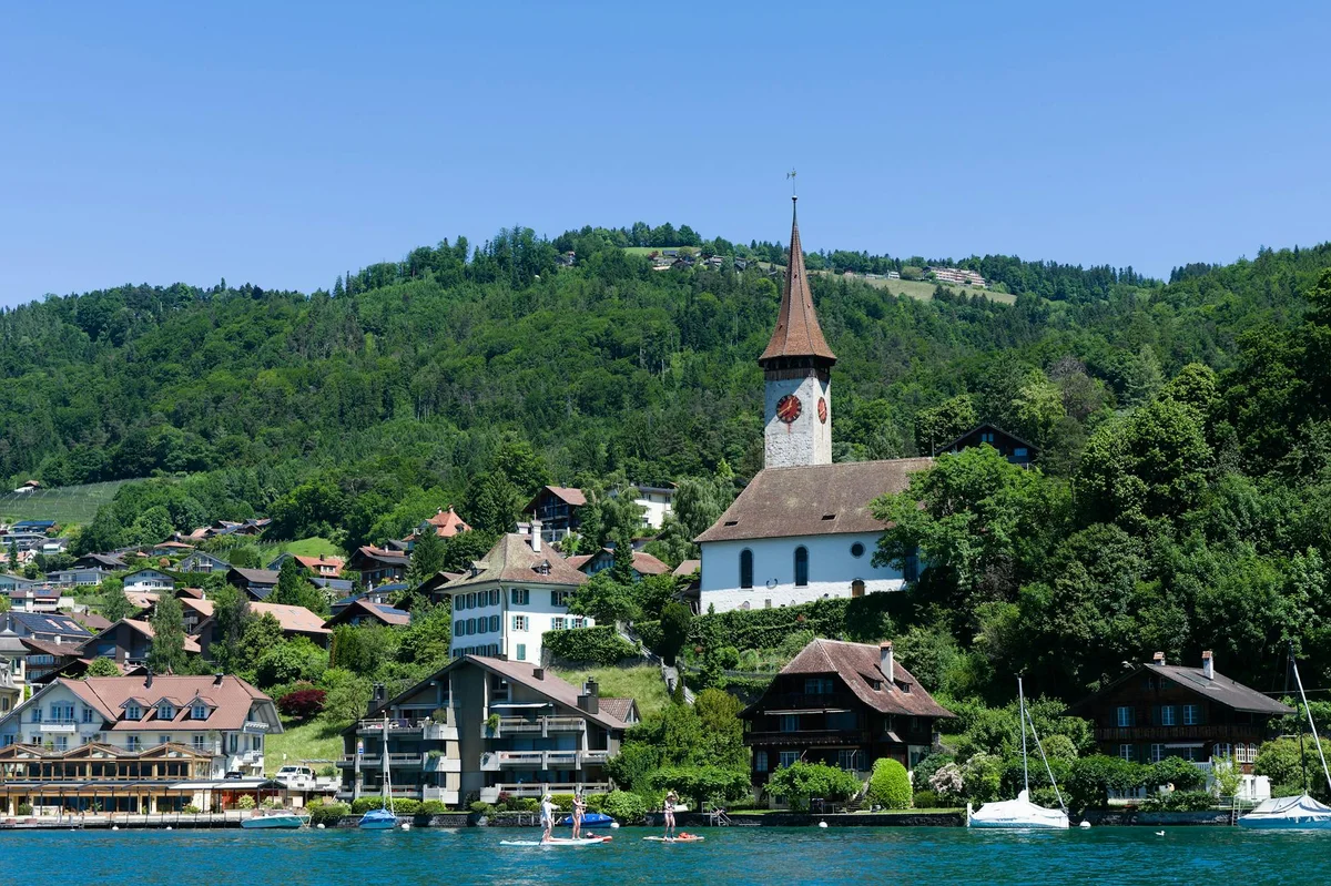 Lake Thun feature